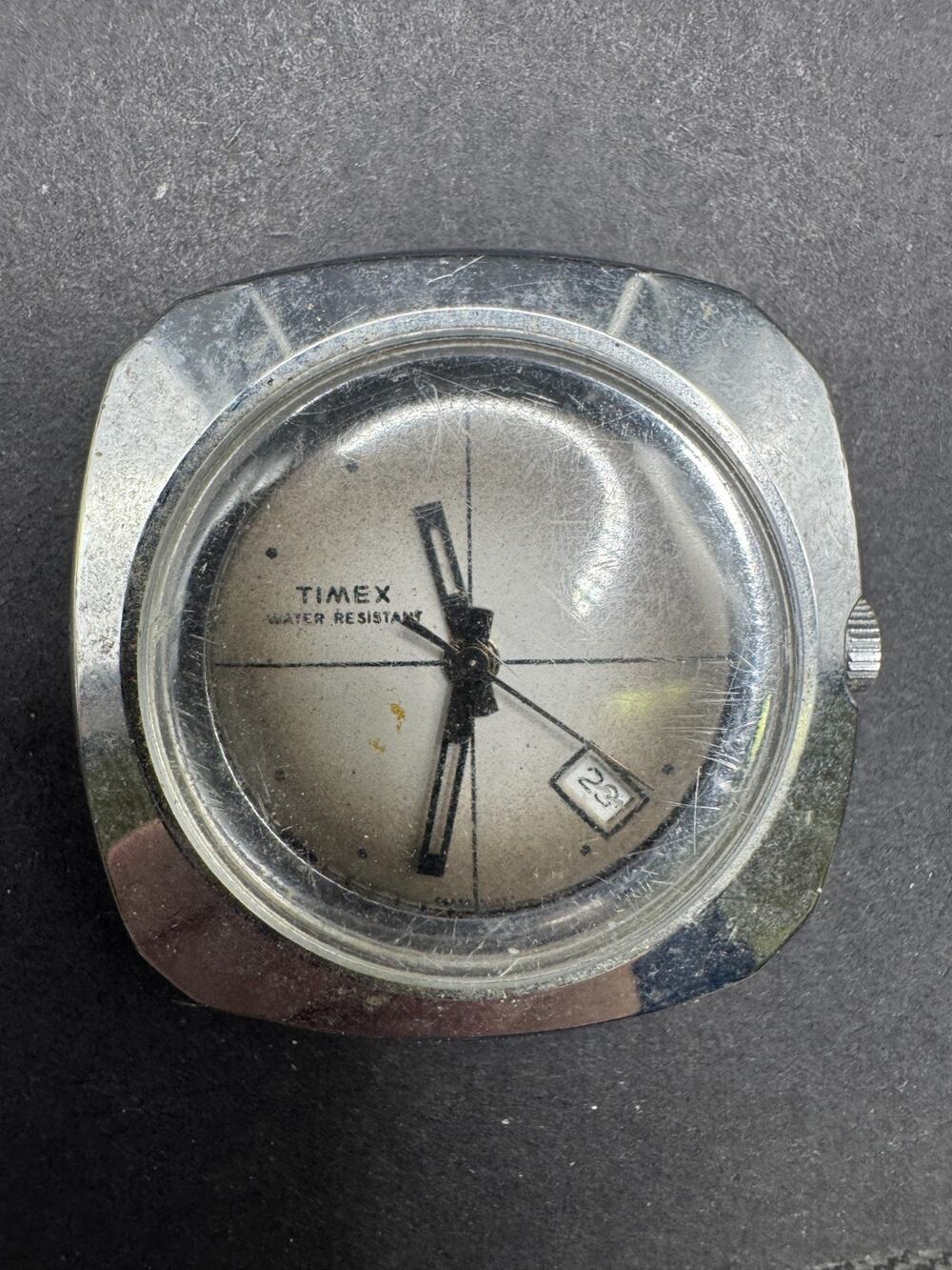 Vtg Timex Marlin UFO Men’s Manual Wind Watch Date Brown Dial Silver Tone 40mm